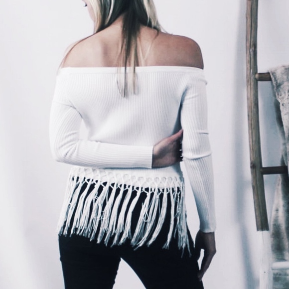 Line & Dot White Off the Shoulder Fringe Top - Picture 3 of 3